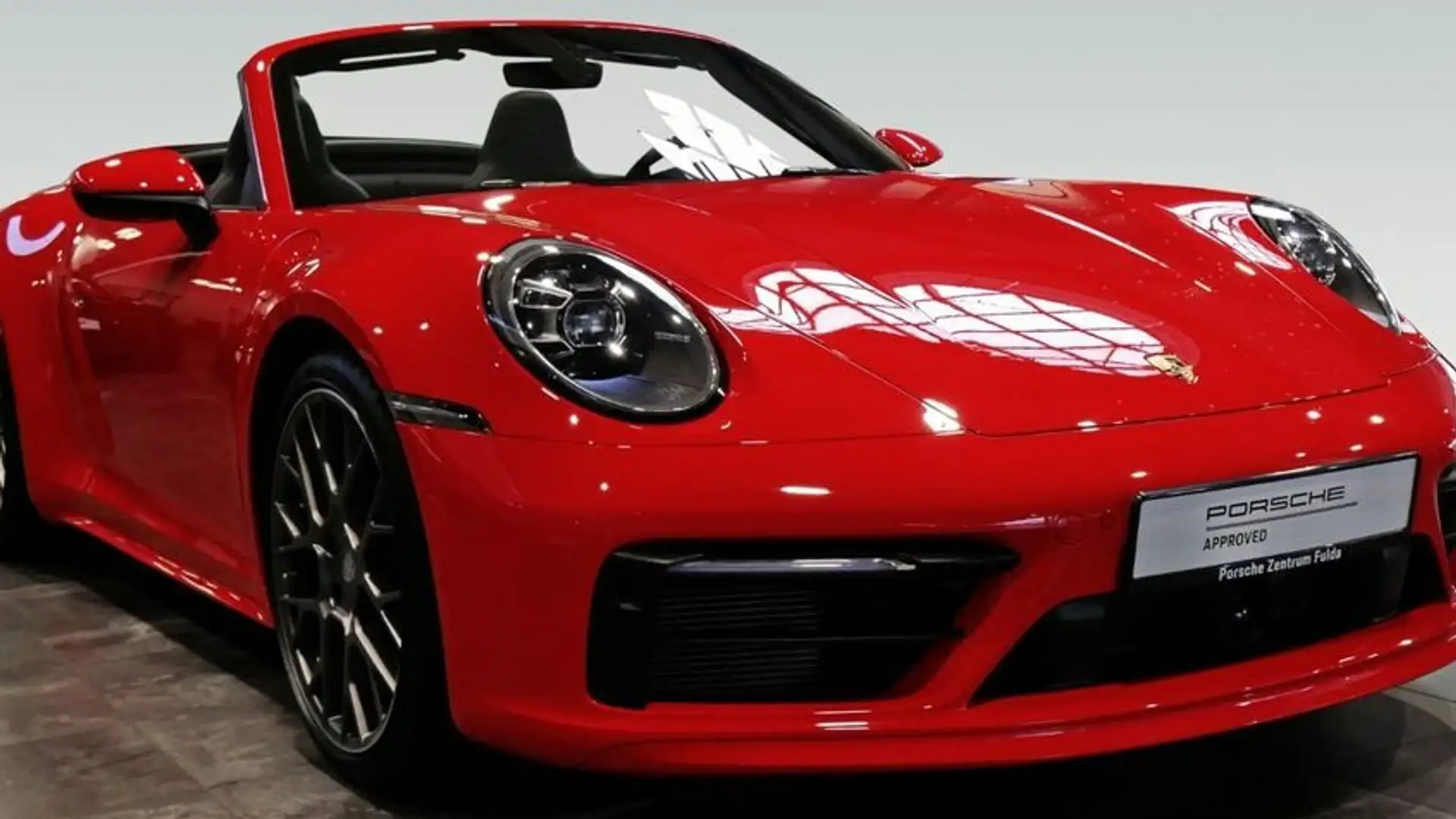 Porsche 992 Carrera S Cabriolet PDK Rojo - 2