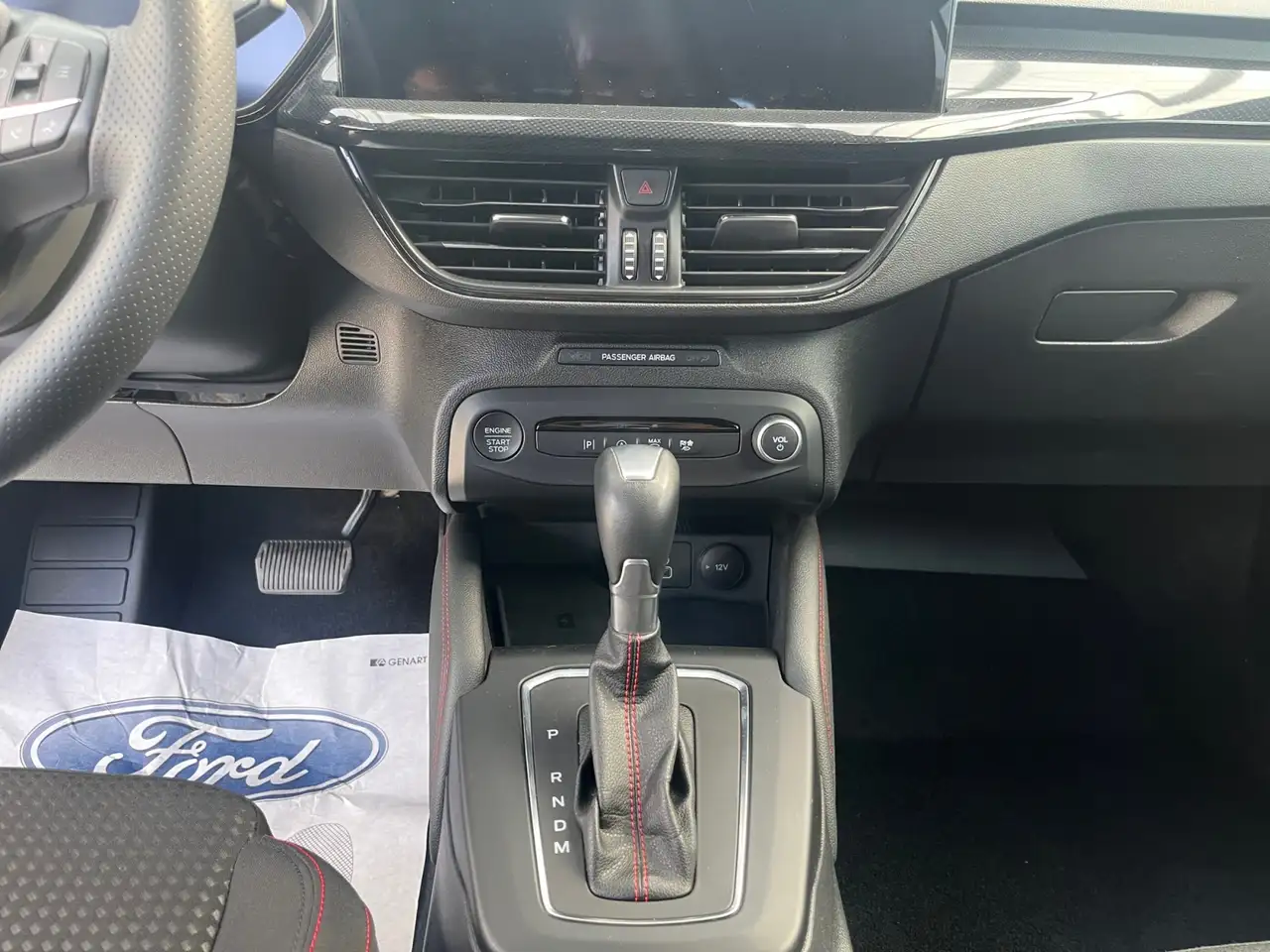 Ford Focus V 2022 SW Focus SW 1.0 ecoboost h ST-Line X 125c, миниатюра 17