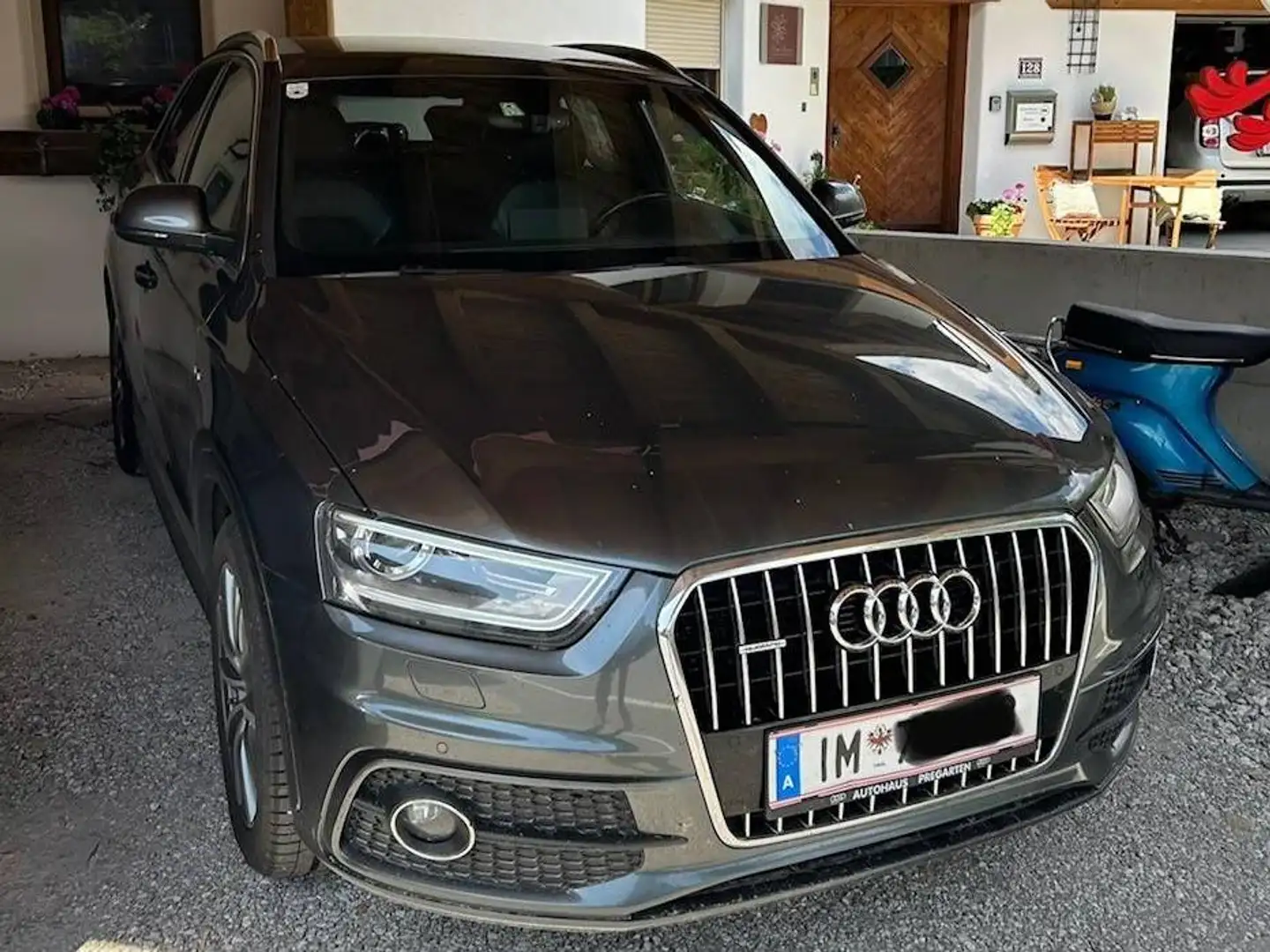 Audi Q3 Q3 2,0 TDI quattro S-tronic Grau - 1
