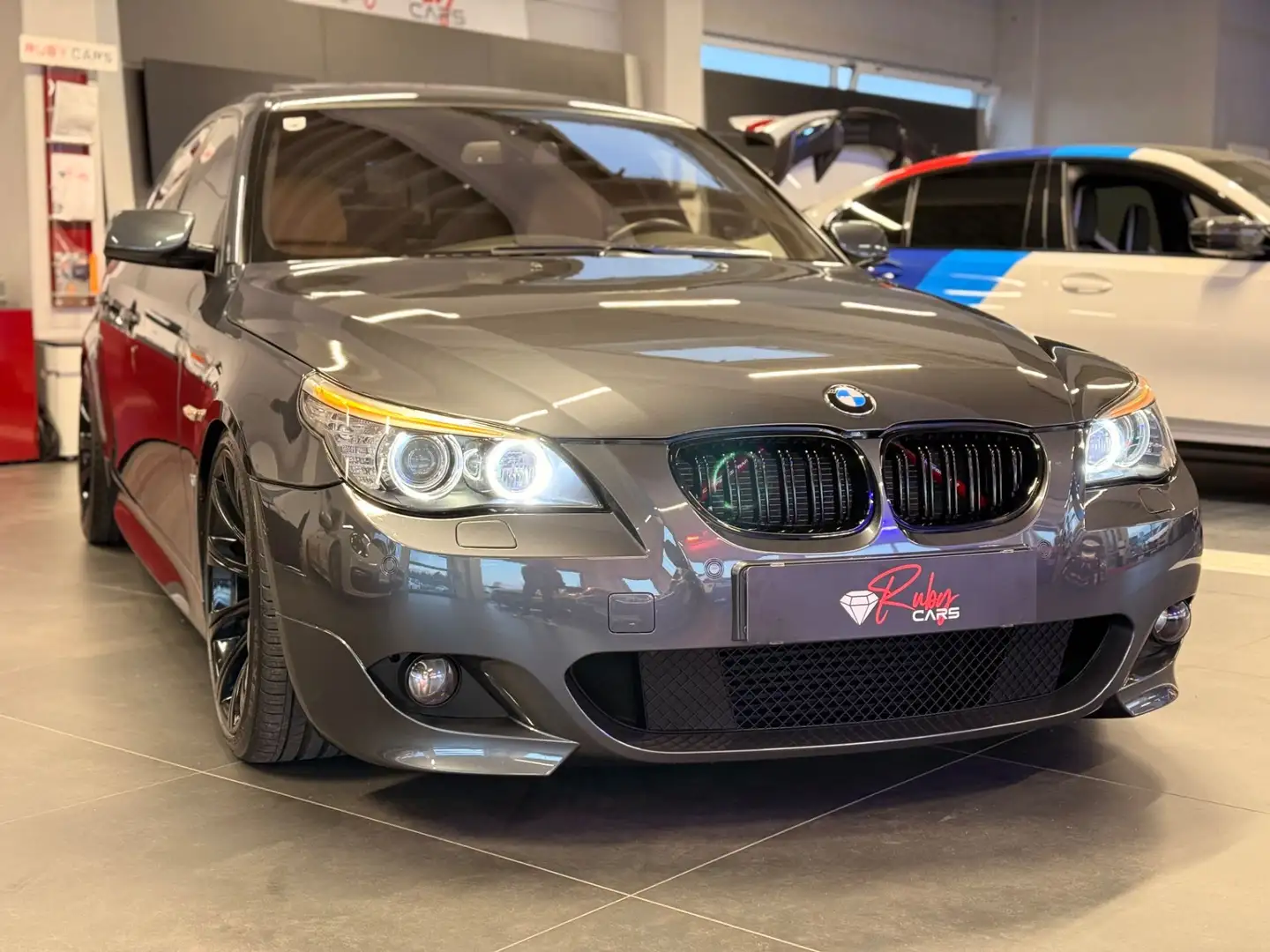 BMW 535 5er - 535d LCI M Sportpaket Sportaut. Individual - 2