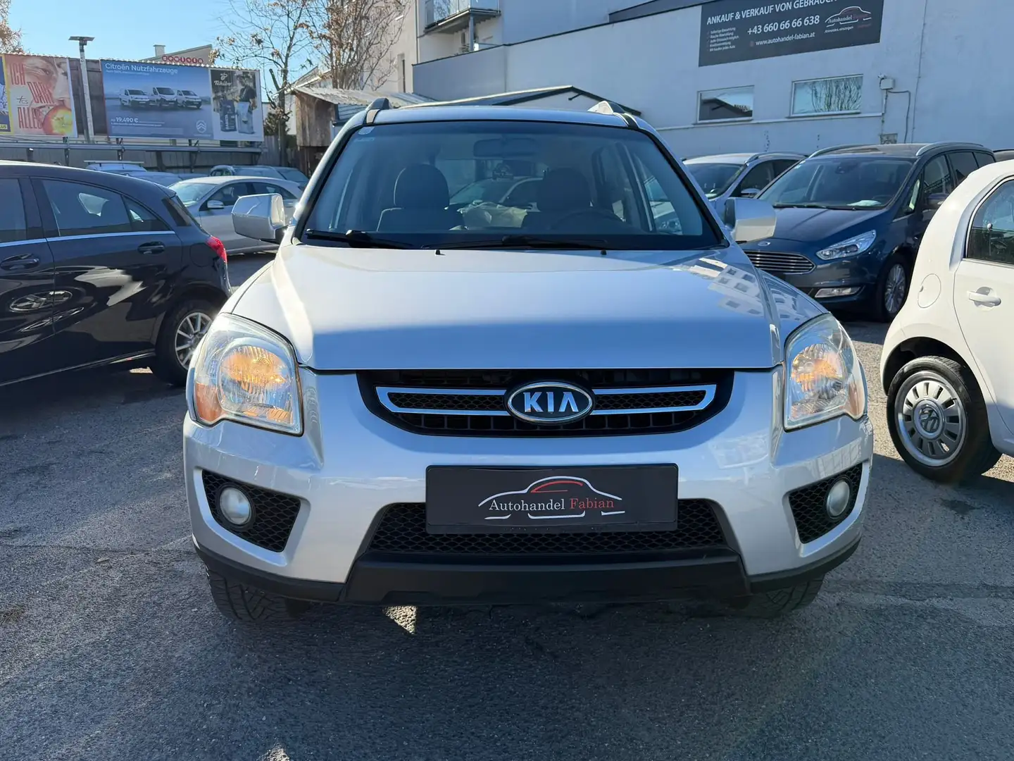 Kia Sportage Active 2,0 DOHC 2WD "Pilot" 141PS Silber - 2