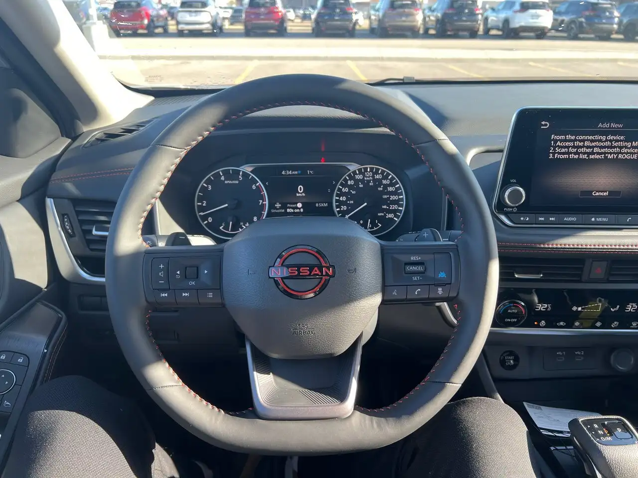 Nissan Rogue снимка Nissan Rogue