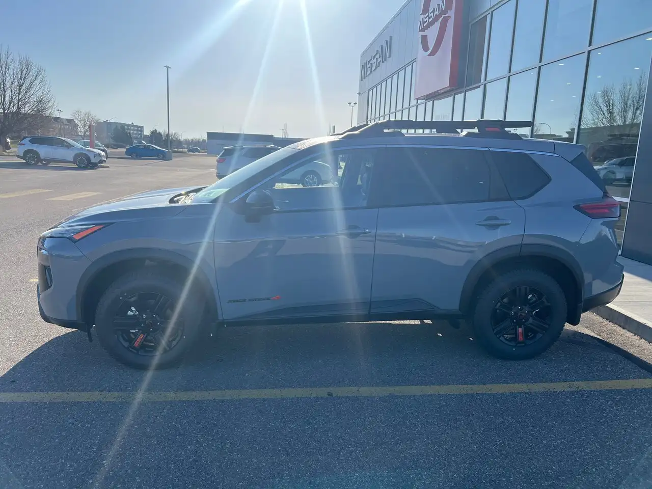 Nissan Rogue снимка Nissan Rogue