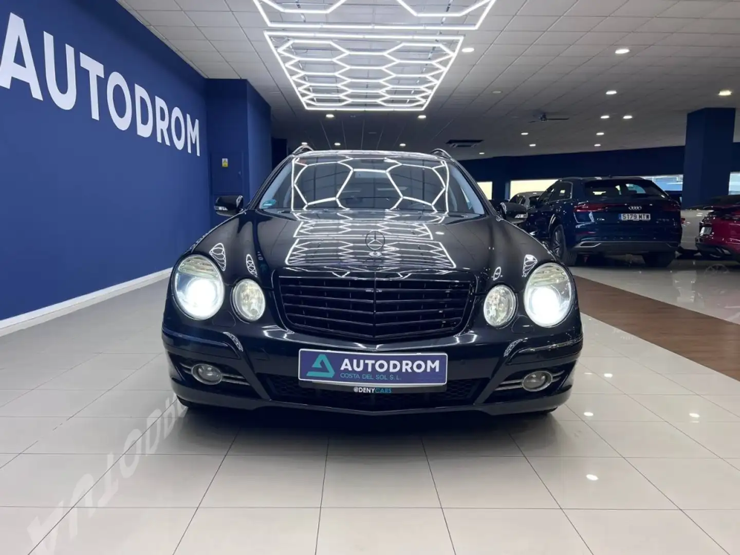 Mercedes-Benz E 220 Estate 220CDI Avantgarde Aut. (14.75) Negro - 2