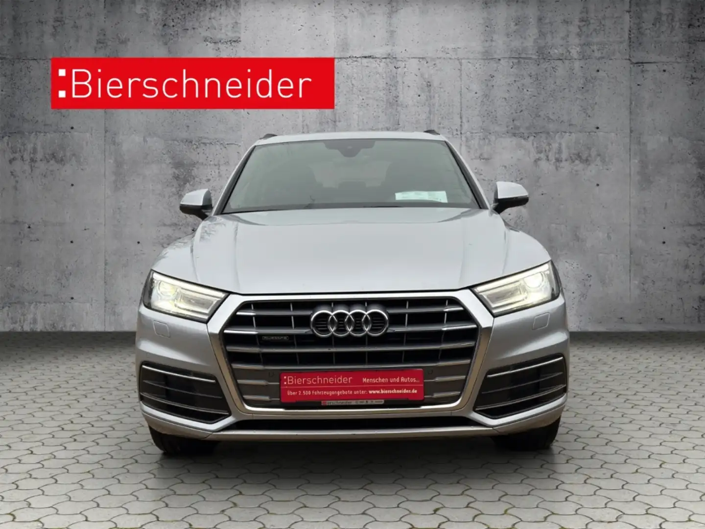 Audi Q5 45 TFSI s tronic quattro line PANO STANDH GRA DAB Silber - 2