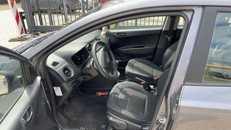 Hyundai i10 1.0i Go! 2017 | Navi | ECC | Cruise Control | Appl — photo 8