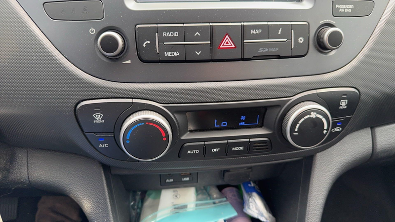 Hyundai i10 1.0i Go! 2017 | Navi | ECC | Cruise Control | Appl — photo 13
