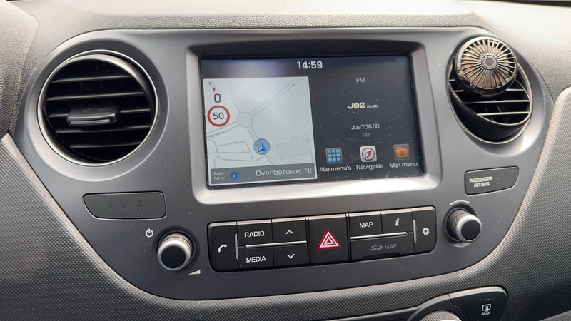 Hyundai i10 1.0i Go! 2017 | Navi | ECC | Cruise Control | Appl — photo 12