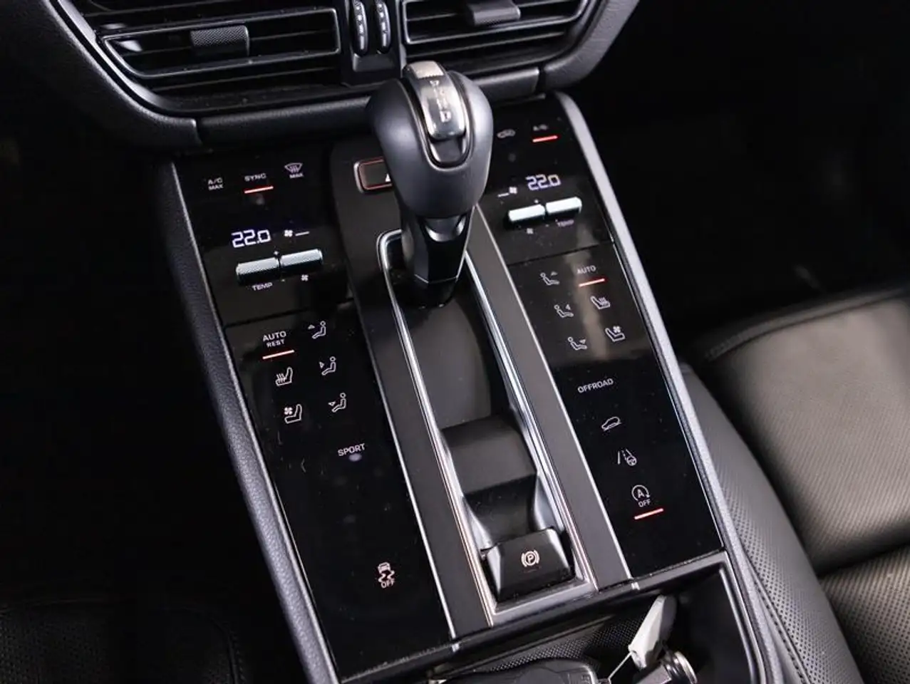 Porsche Macan снимка Porsche Macan
