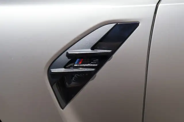 BMW M3 view 10