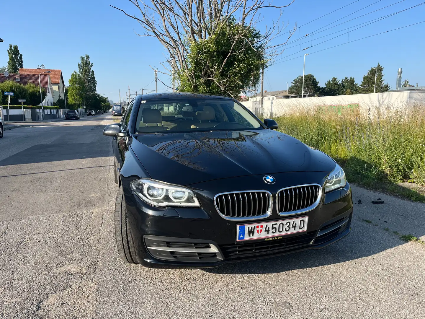 BMW 520 520d xDrive Aut. Schwarz - 2