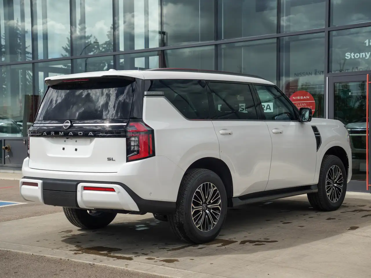 Nissan Armada снимка Nissan Armada