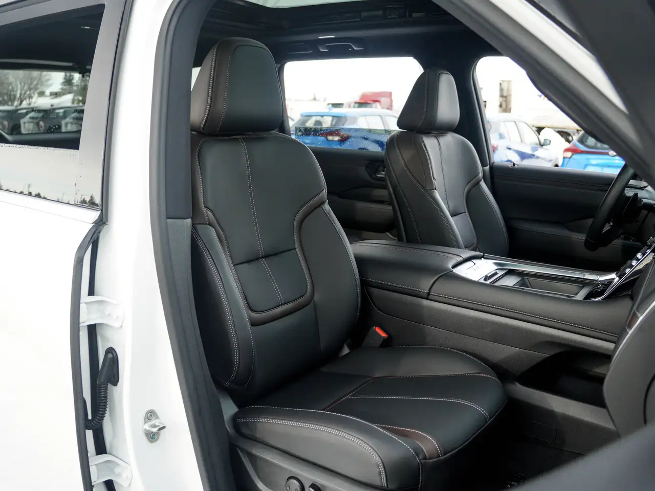 Nissan Armada снимка Nissan Armada