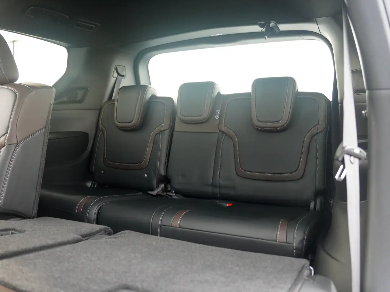Nissan Armada снимка Nissan Armada