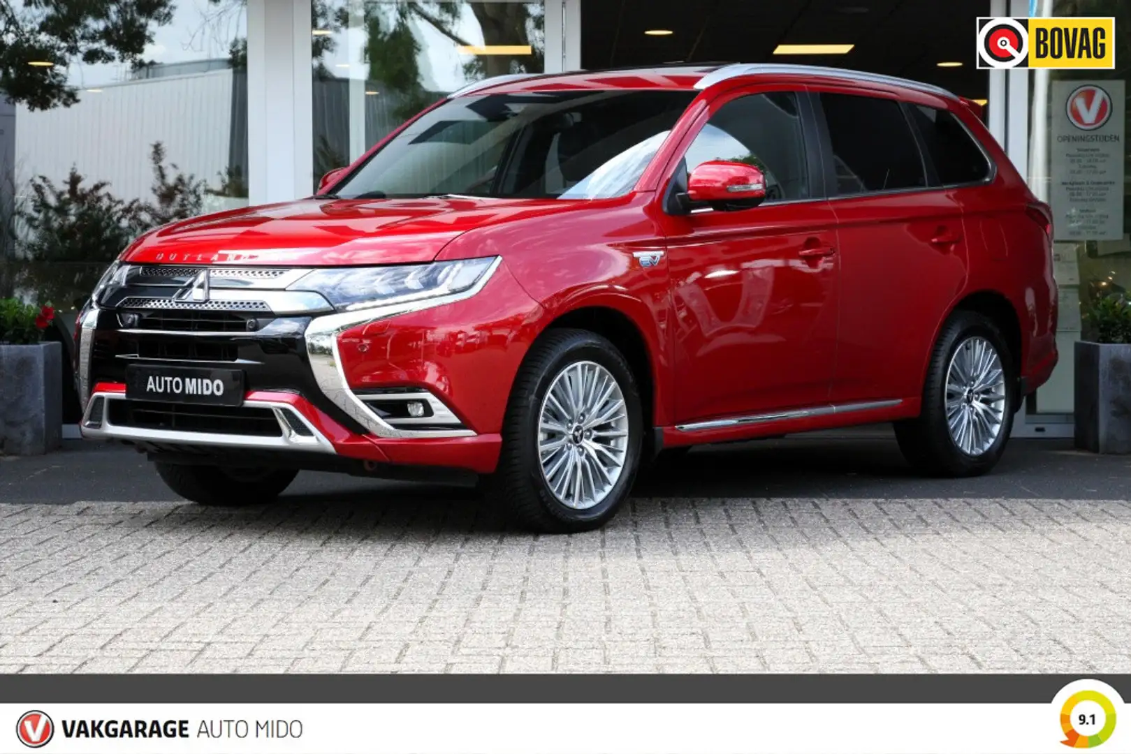 Mitsubishi Outlander 2.4 PHEV Instyle 4WD | Trekhaak | Adaptieve Cruise Rood - 1