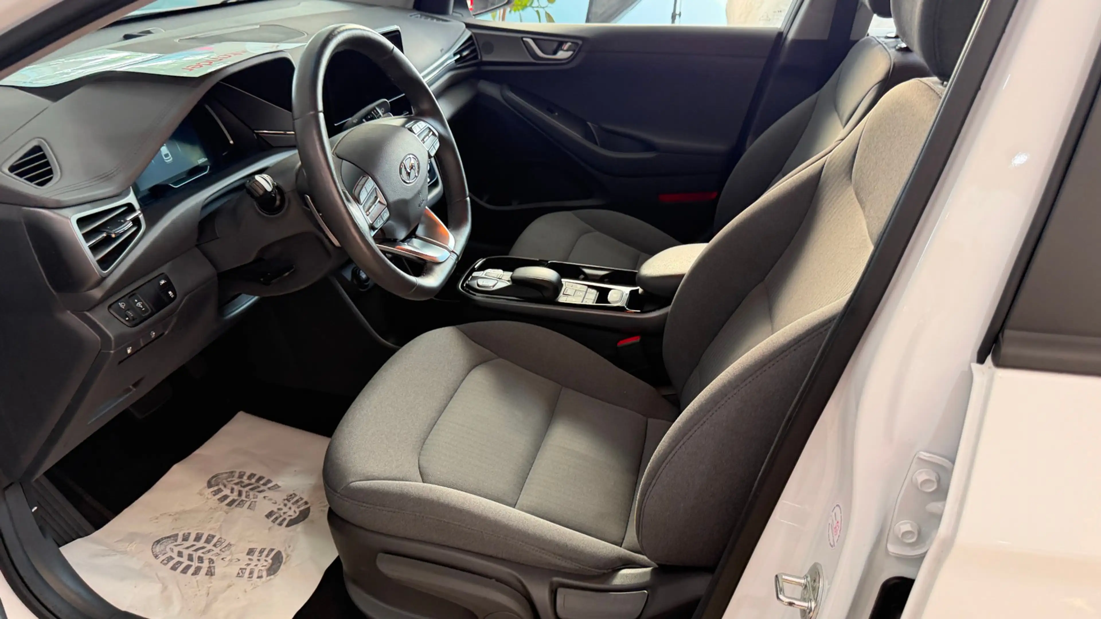 Hyundai IONIQ IONIQ Trend Elektro — photo 11