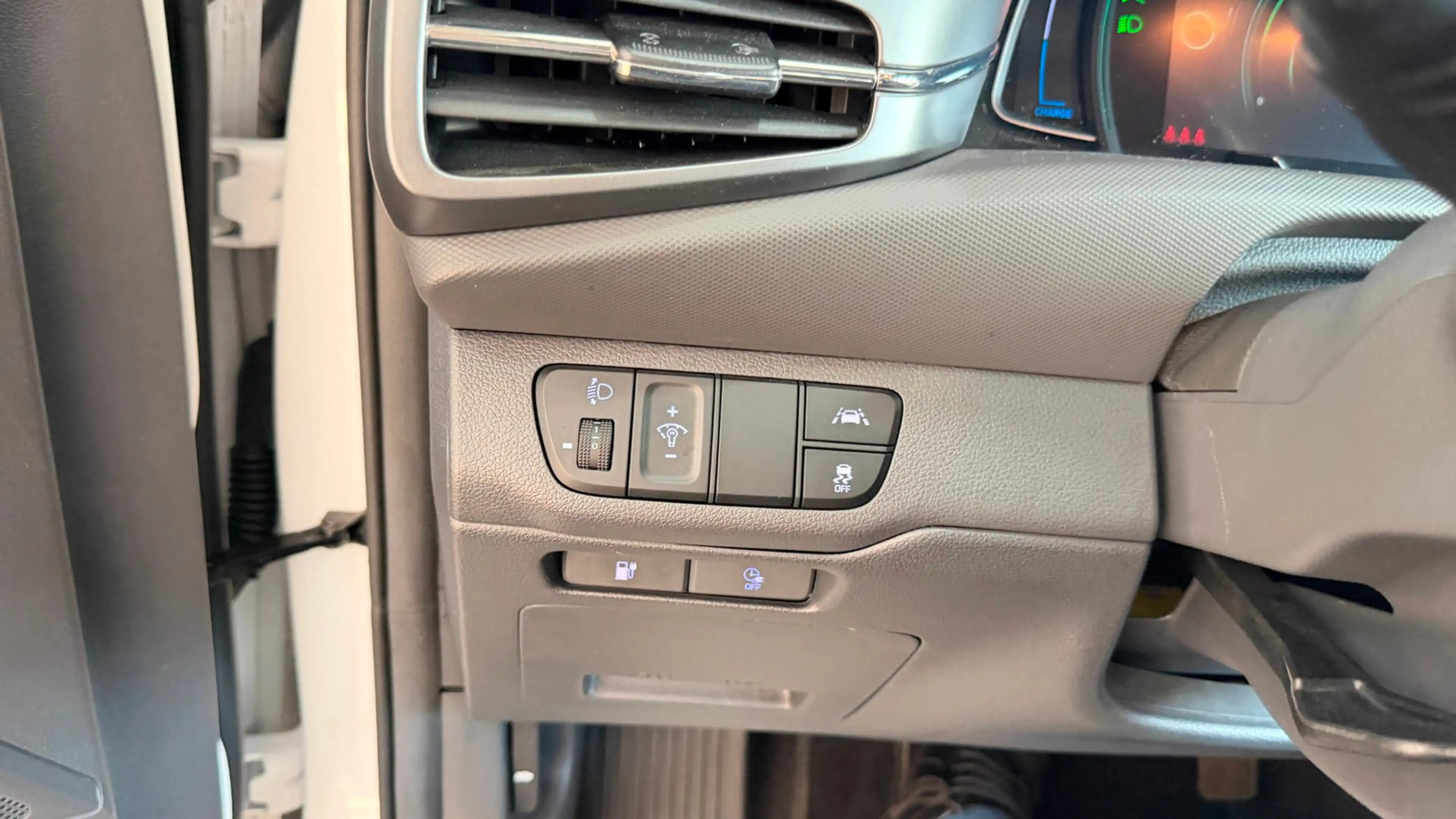 Hyundai IONIQ IONIQ Trend Elektro — photo 28