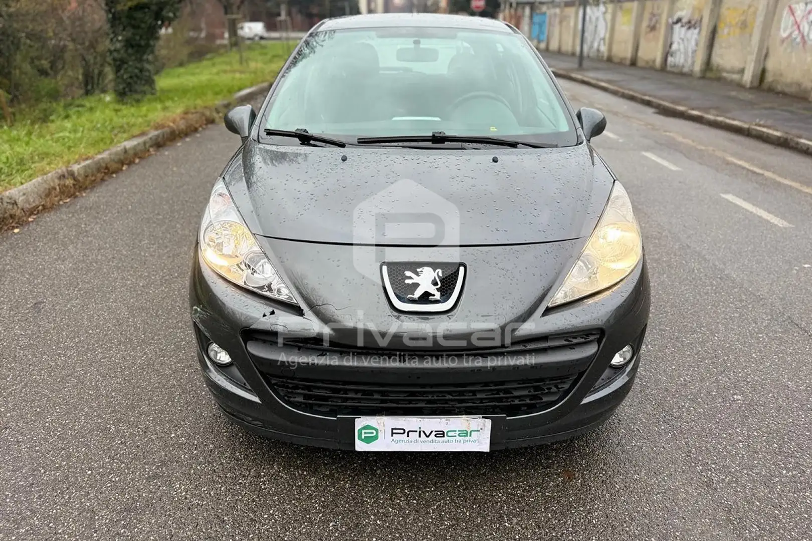 Peugeot 207 1.4 HDi 70CV 5p. Energie Sport Argent - 2