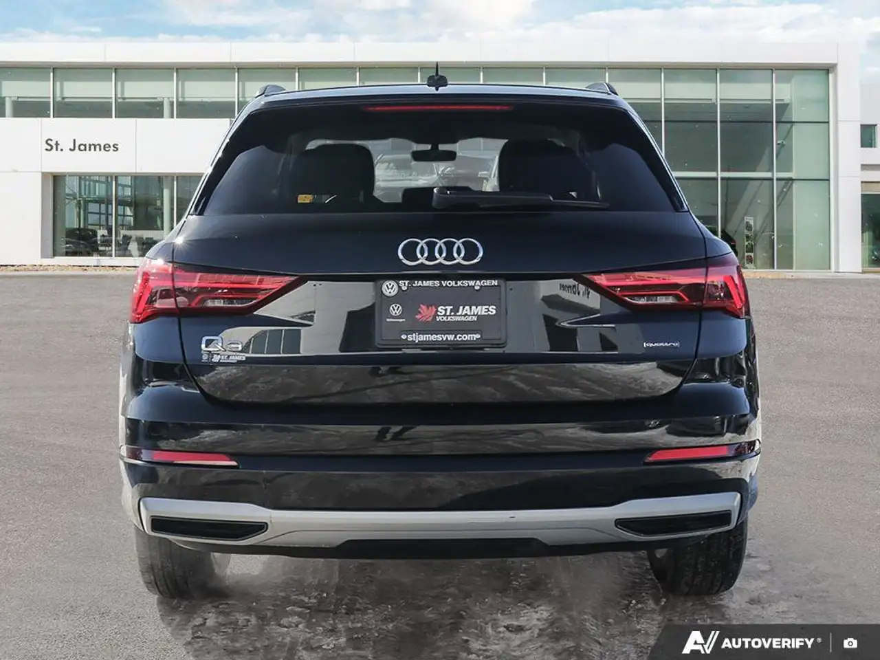 Audi Q3 снимка Audi Q3
