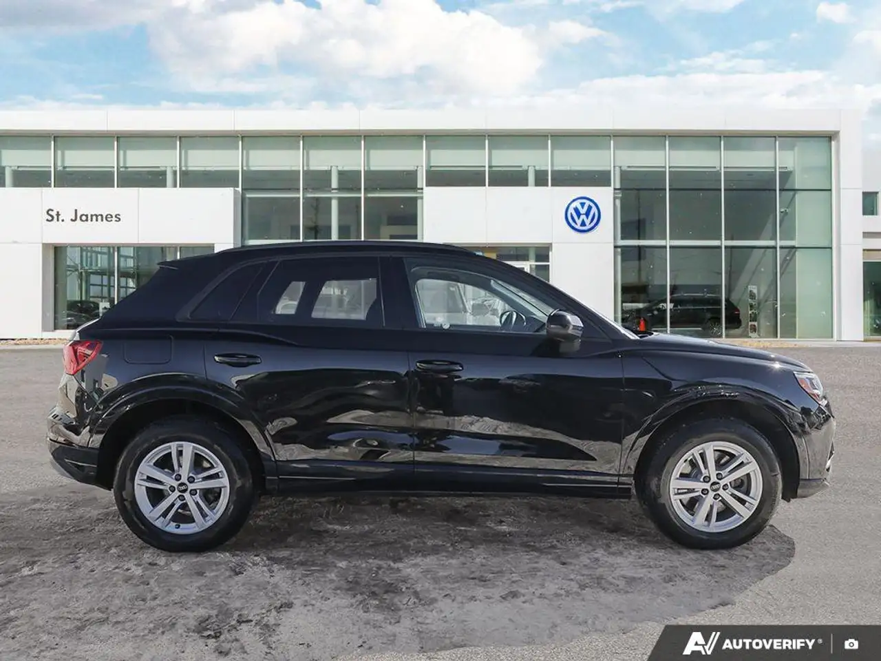 Audi Q3 снимка Audi Q3