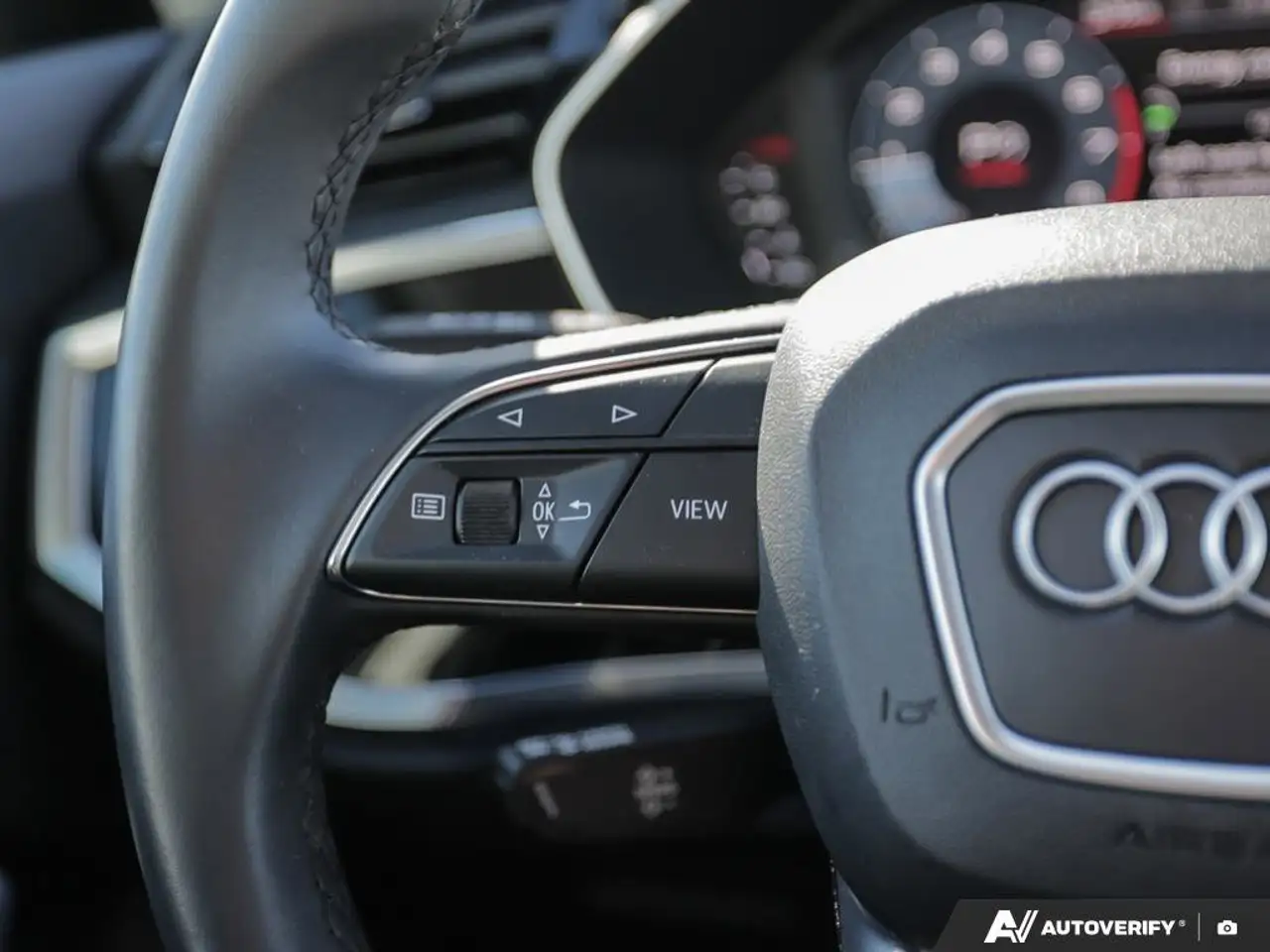 Audi Q3 снимка Audi Q3