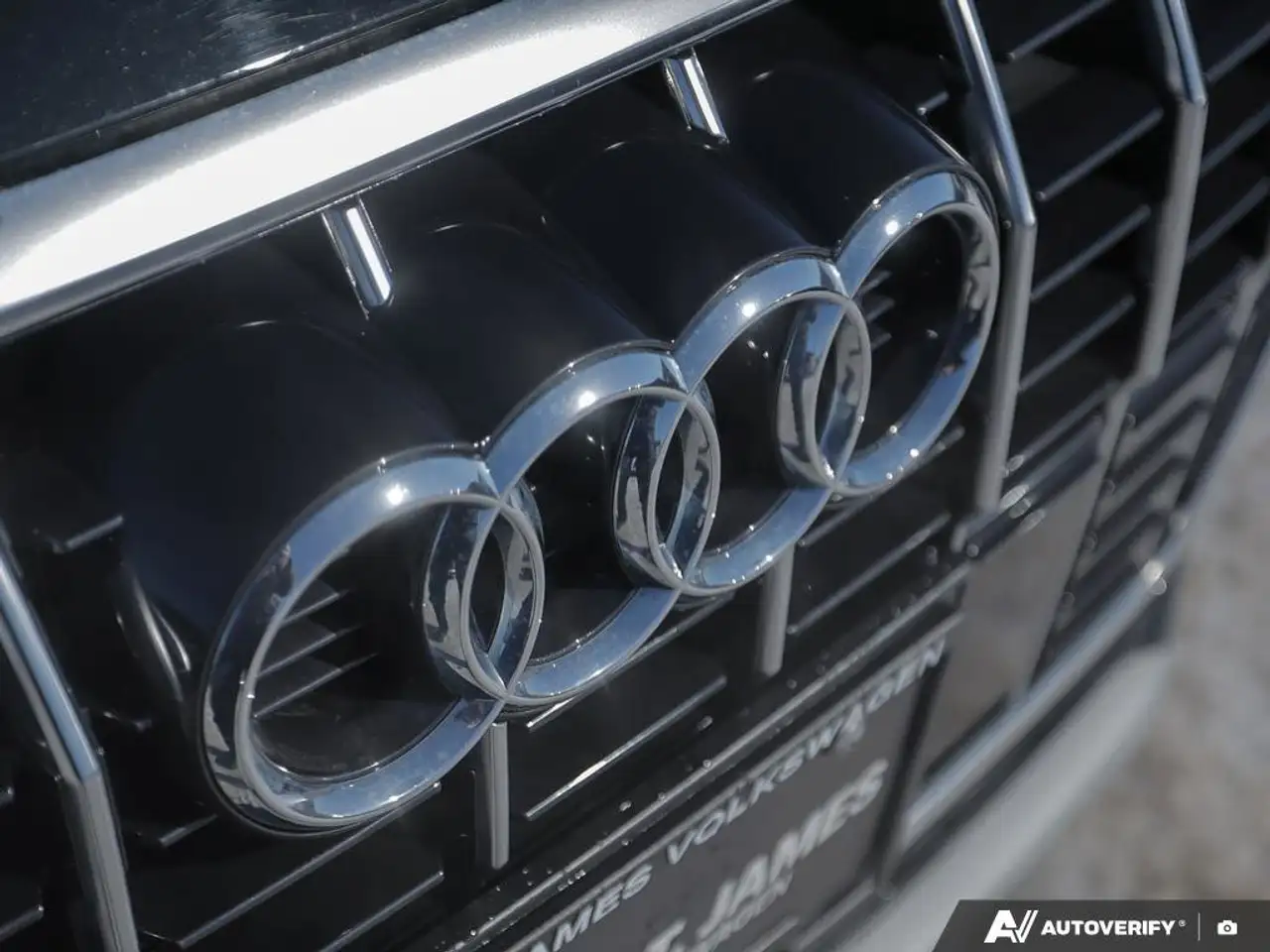 Audi Q3 снимка Audi Q3
