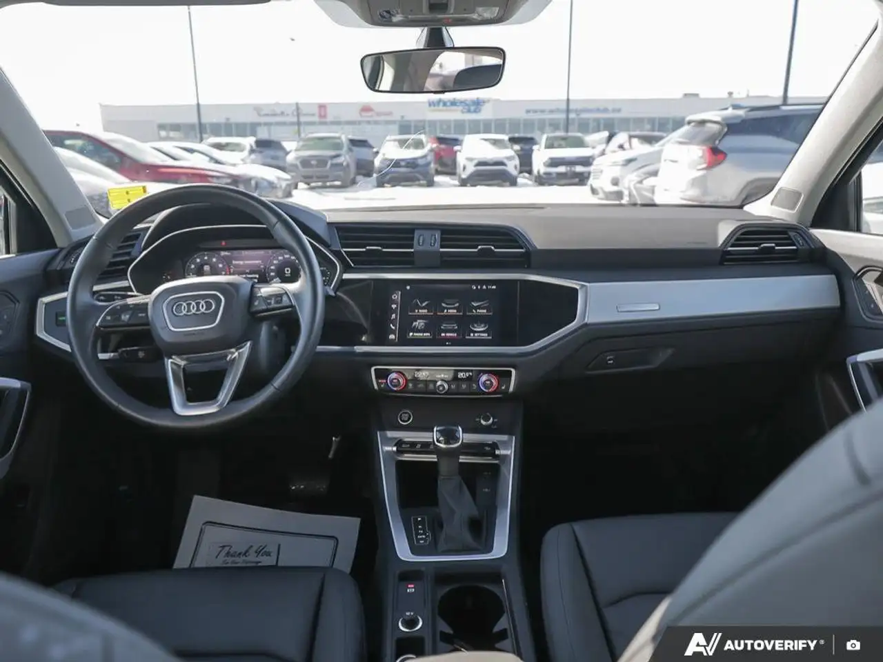 Audi Q3 снимка Audi Q3