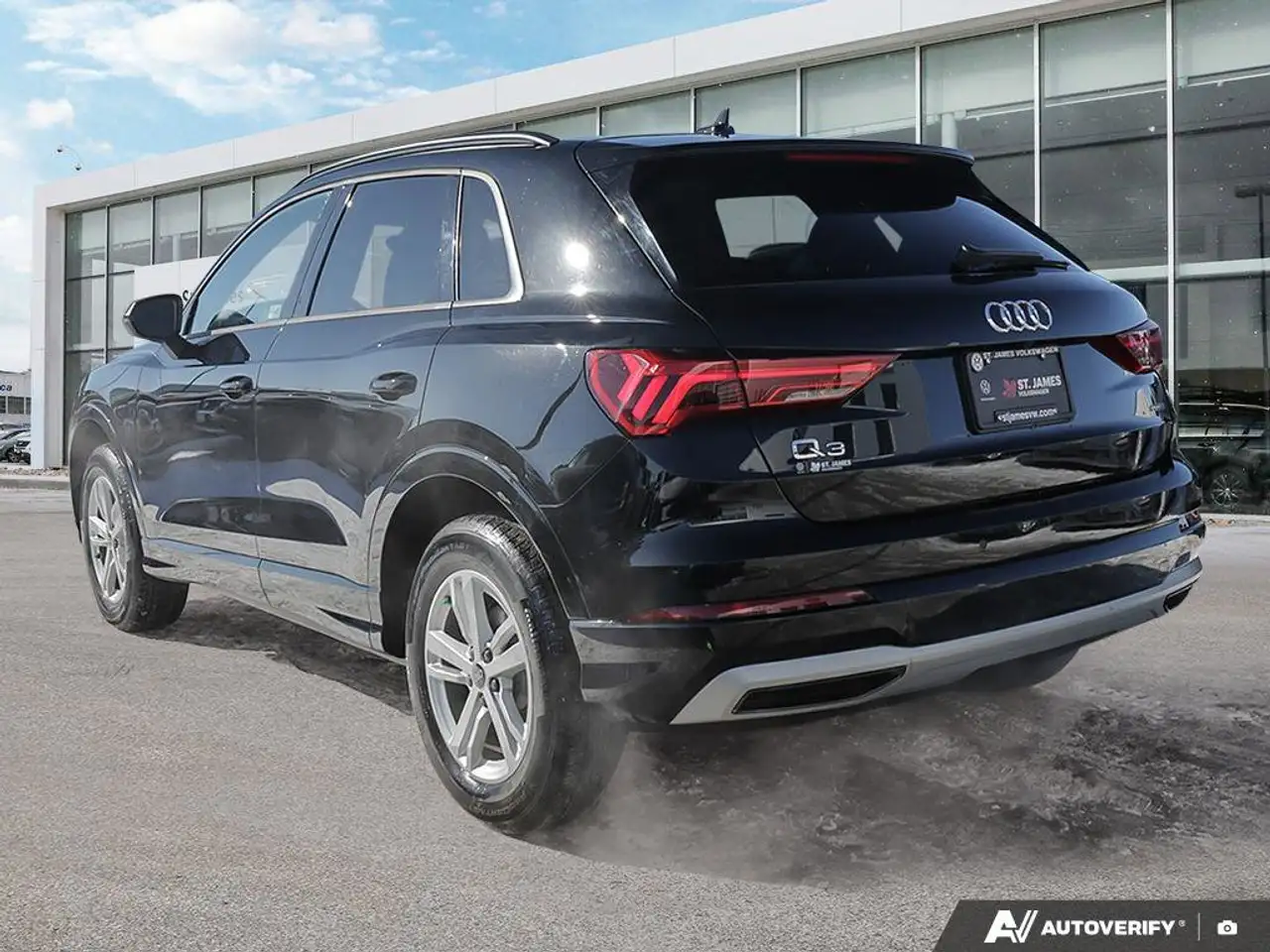 Audi Q3 снимка Audi Q3