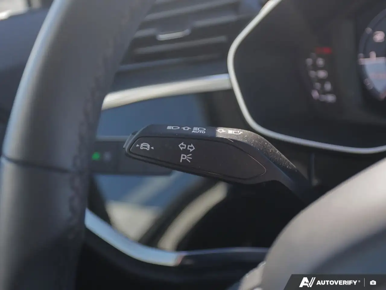 Audi Q3 снимка Audi Q3