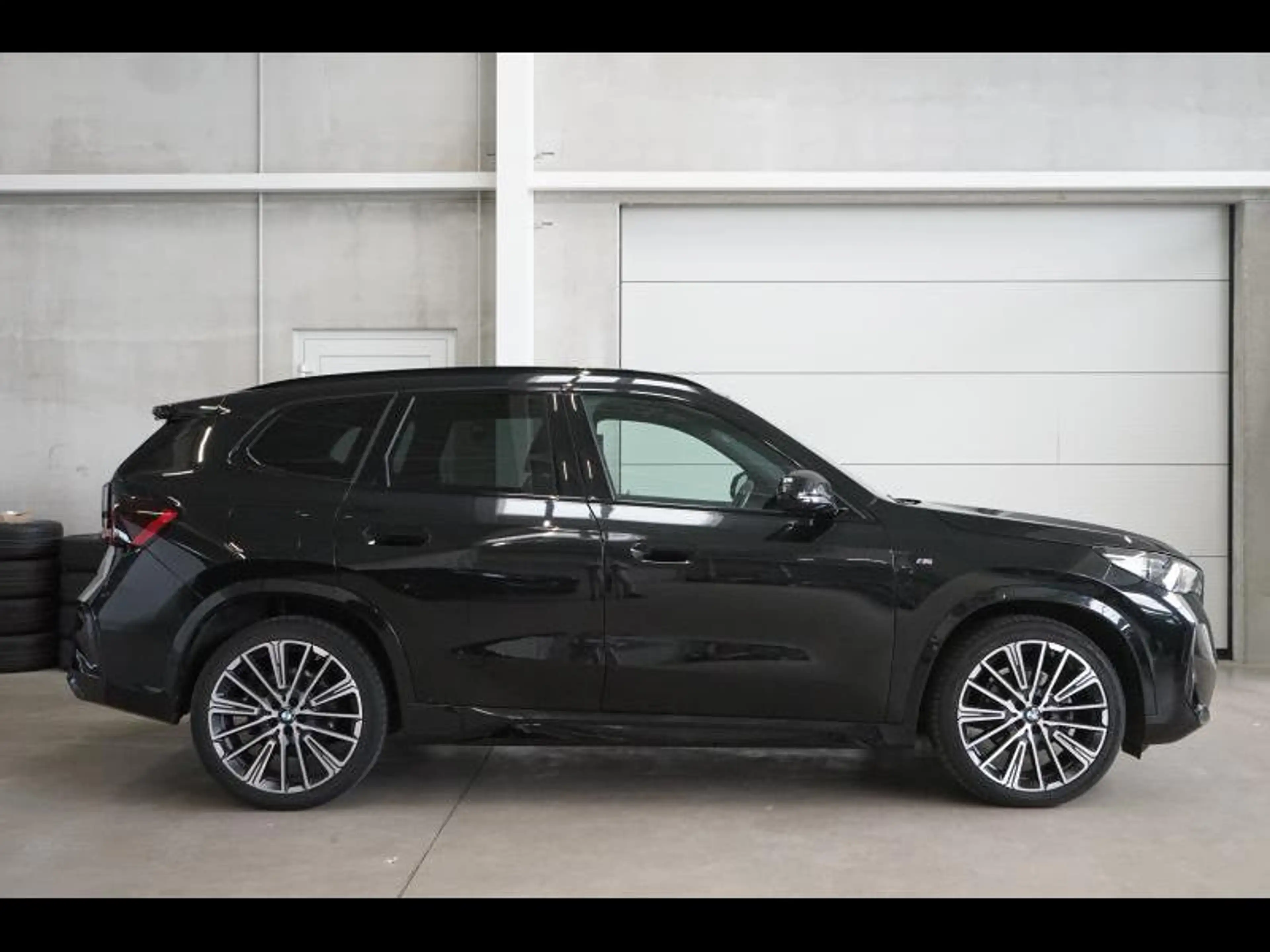 BMW X1 Widescreen - LED - Harman/Kardon - Electric Seats — photo 3