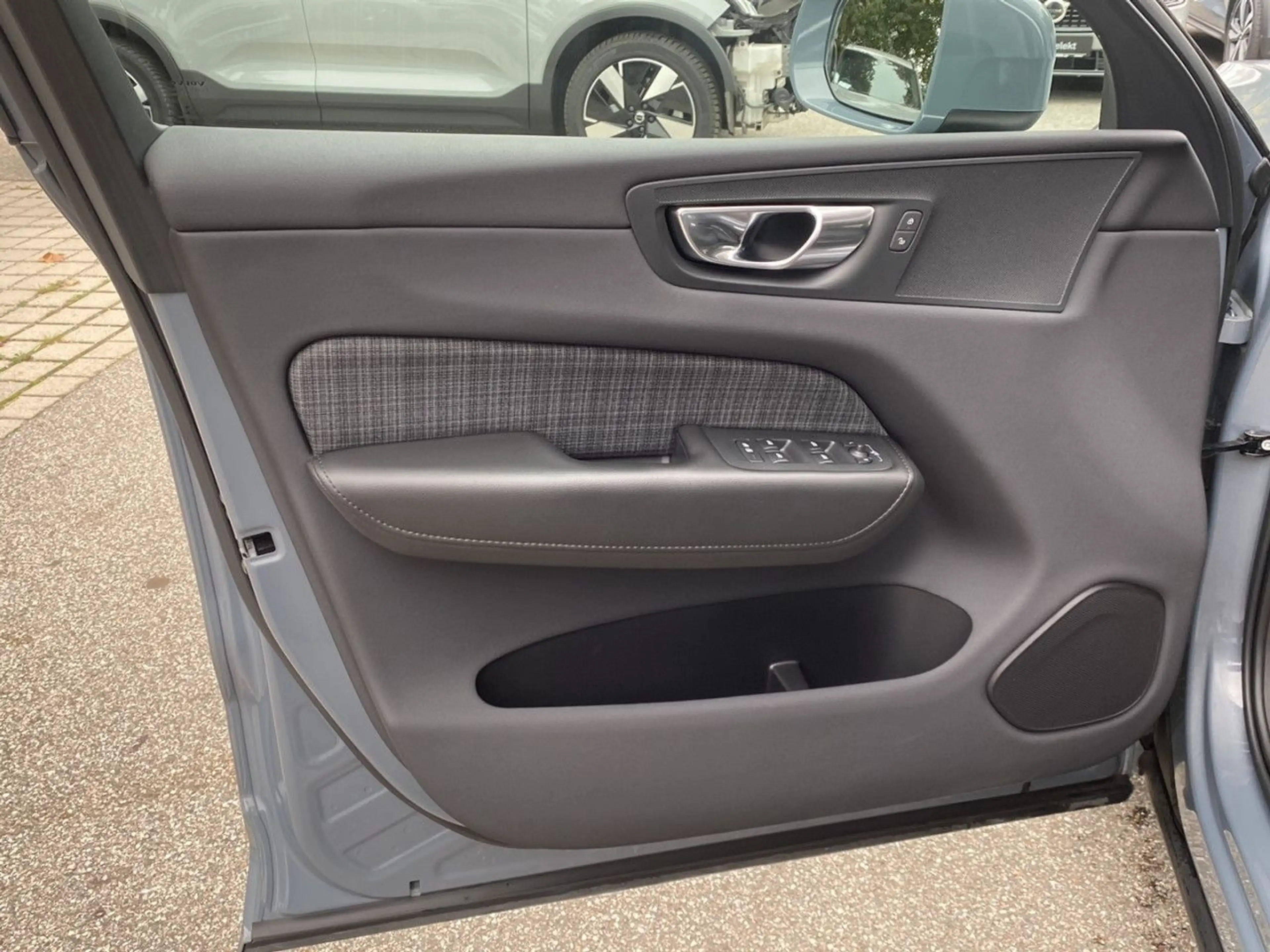 Volvo XC60 XC 60 Core 2WD Bluetooth Navi LED Klima — photo 12