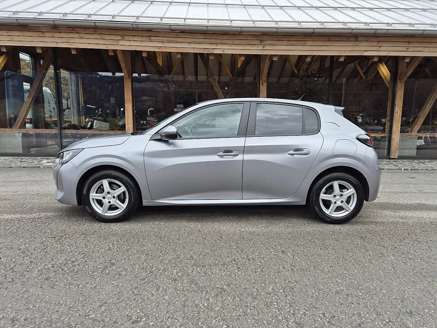 Peugeot 208 Active Pack PureTech 75 S&S Grau - 2