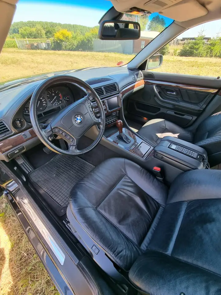 BMW 750 E 38, V12, foto 6