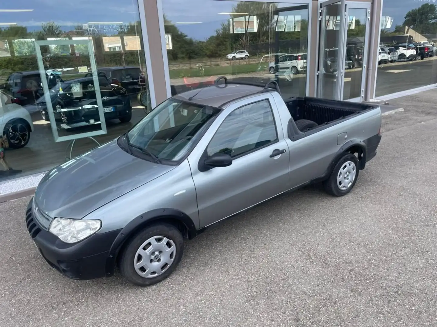 Fiat Strada 1.3 MJT Pick-up Argent - 2