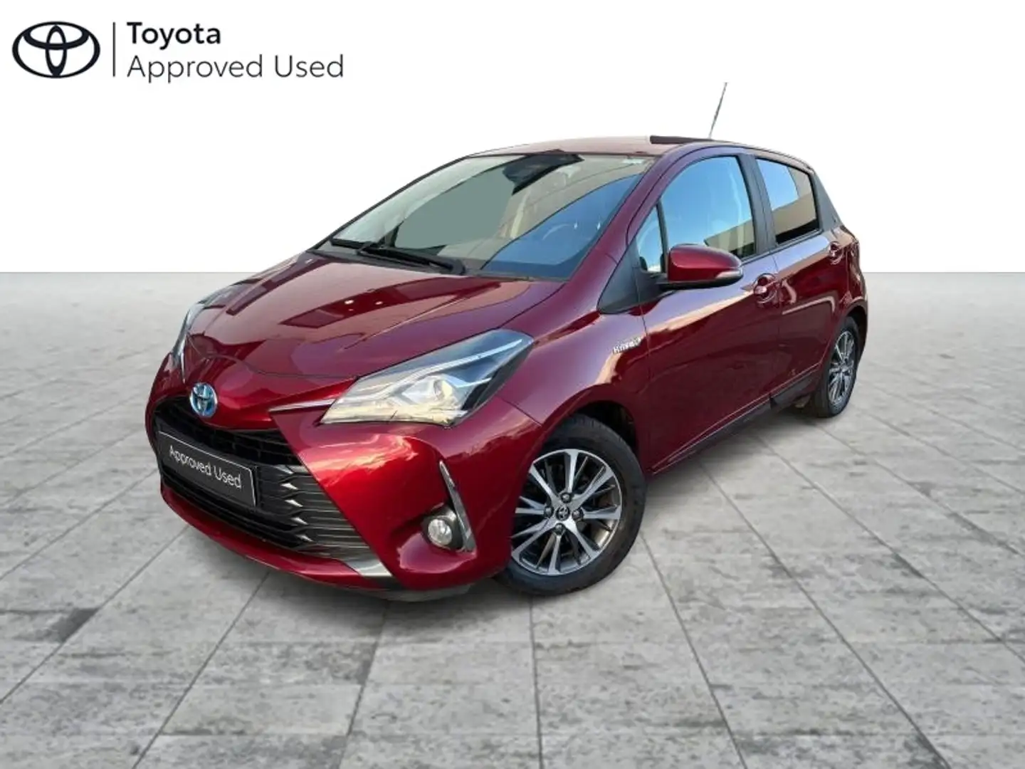 Toyota Yaris IV Comfort Rood - 1