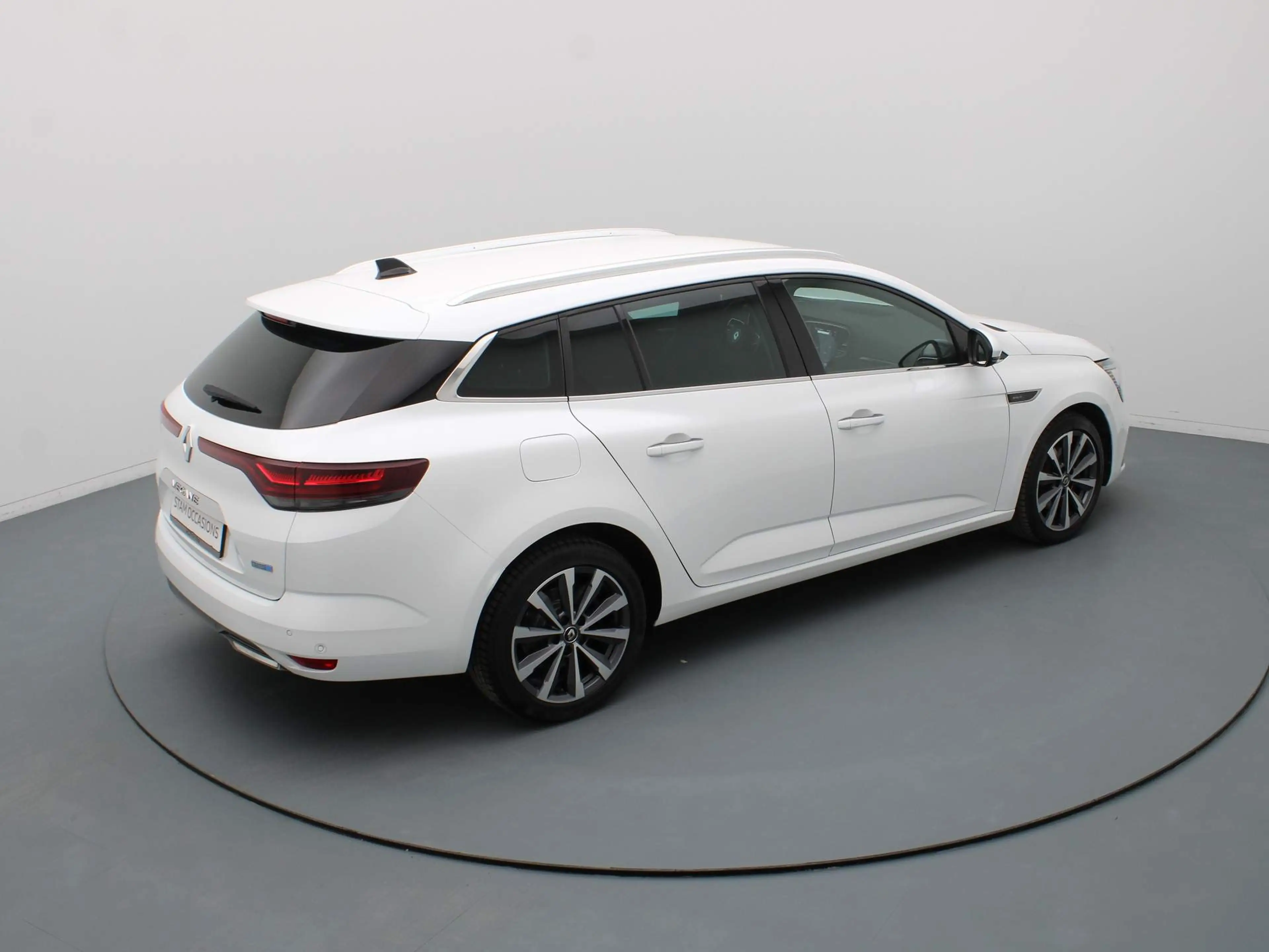 Renault Megane Estate Plug-In Hybrid 160pk R.S. Line Head-Up | Ca — photo 11