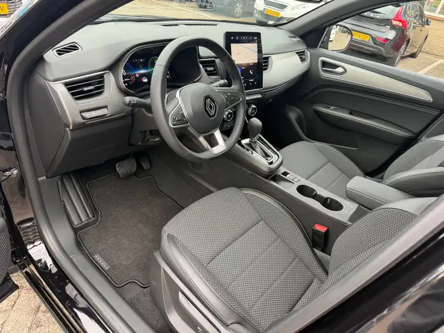 Renault Arkana view 4