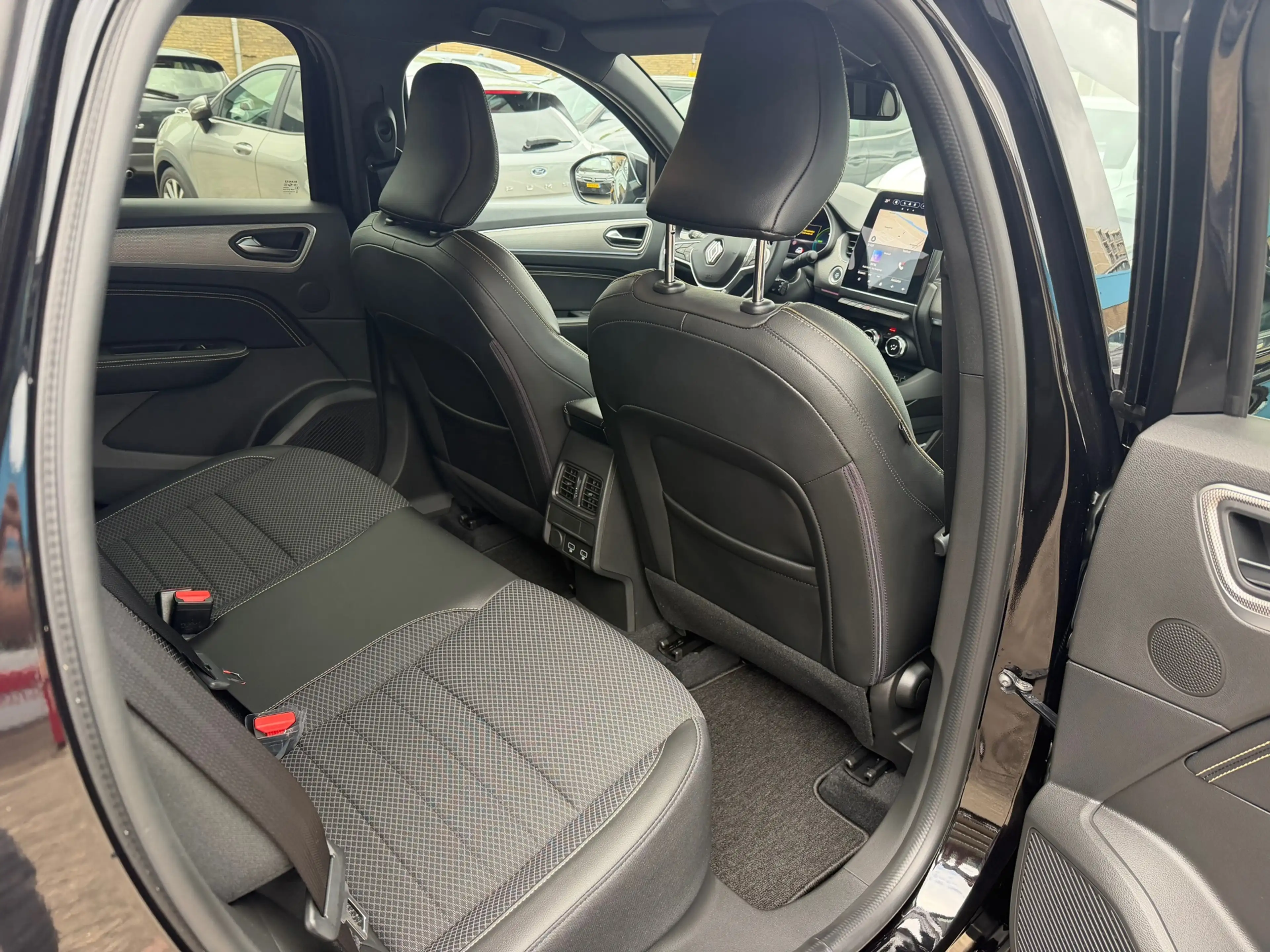 Renault Arkana 1.6 E-Tech full hybrid 145 techno|Gloednieuwe auto — photo 8