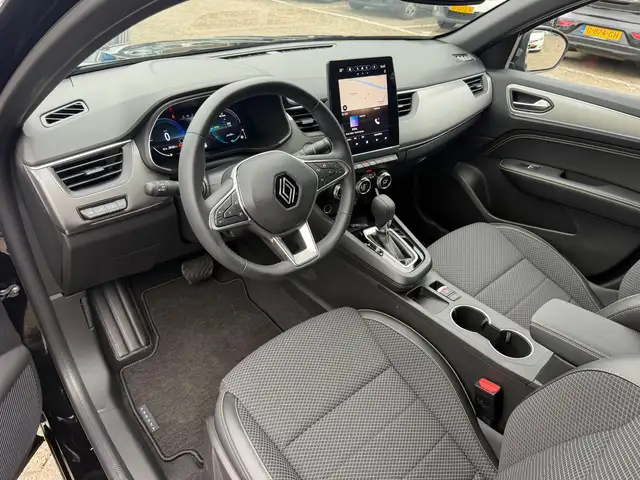 Renault Arkana view 2