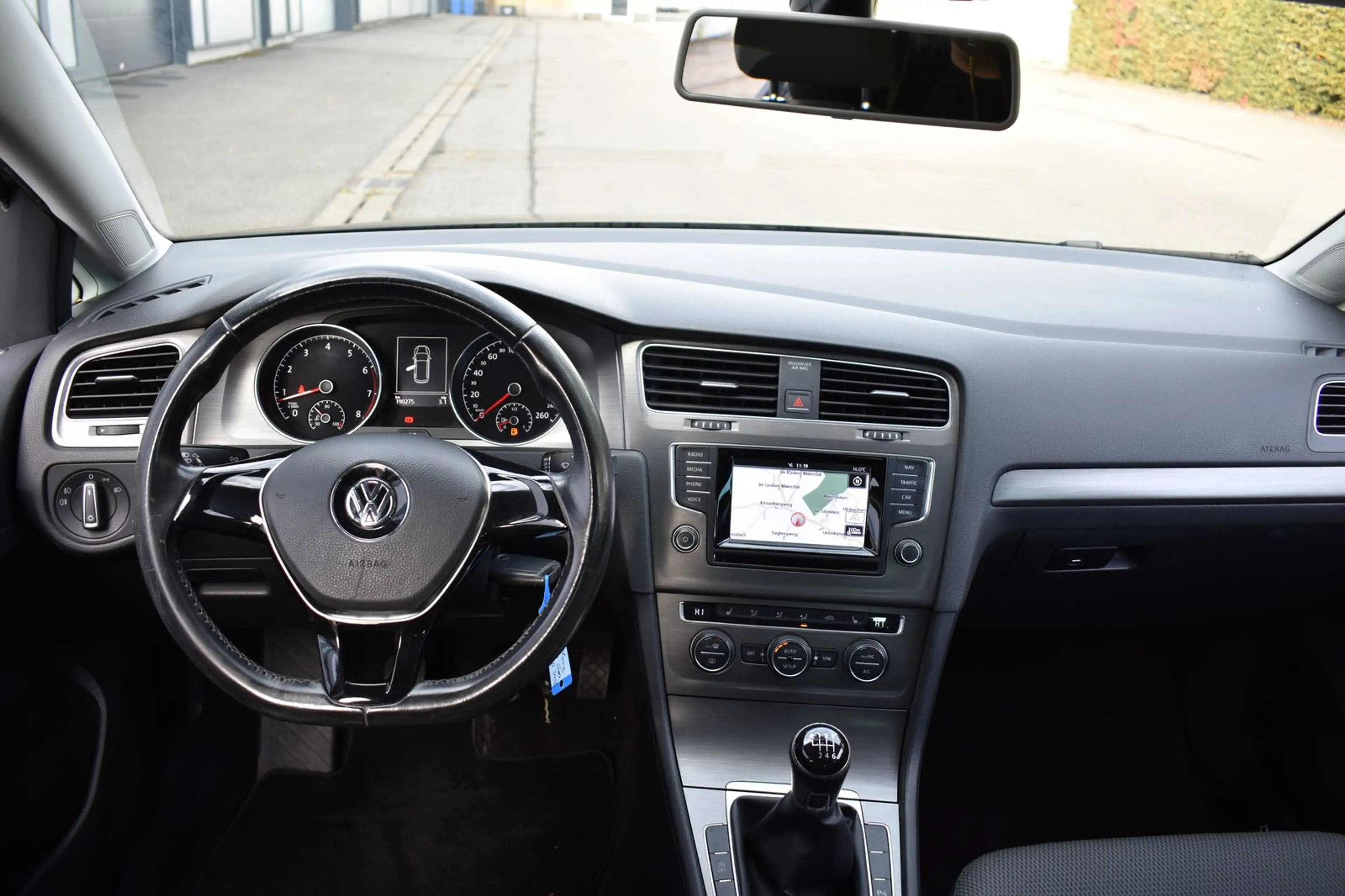 Volkswagen Golf VII*Variant*1.2TSI*Comfortline*SHZ*PDC*Nav — photo 15
