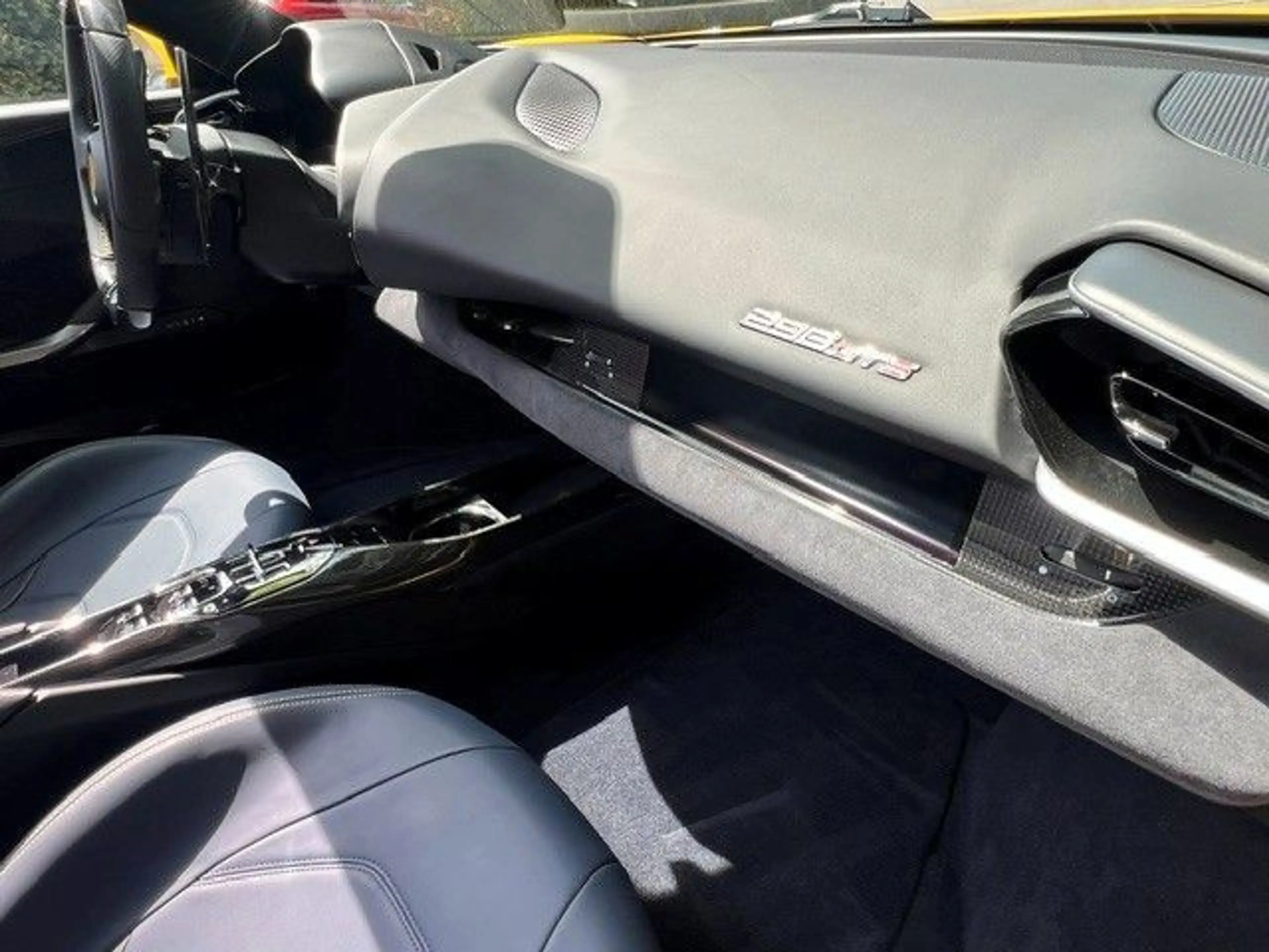 Ferrari 296 GTS spider Lift-Carbon-VOLL — photo 10