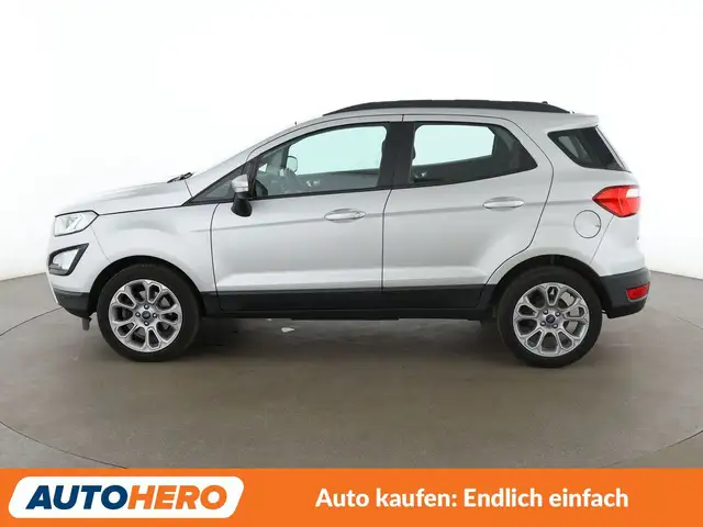 Ford EcoSport view 3