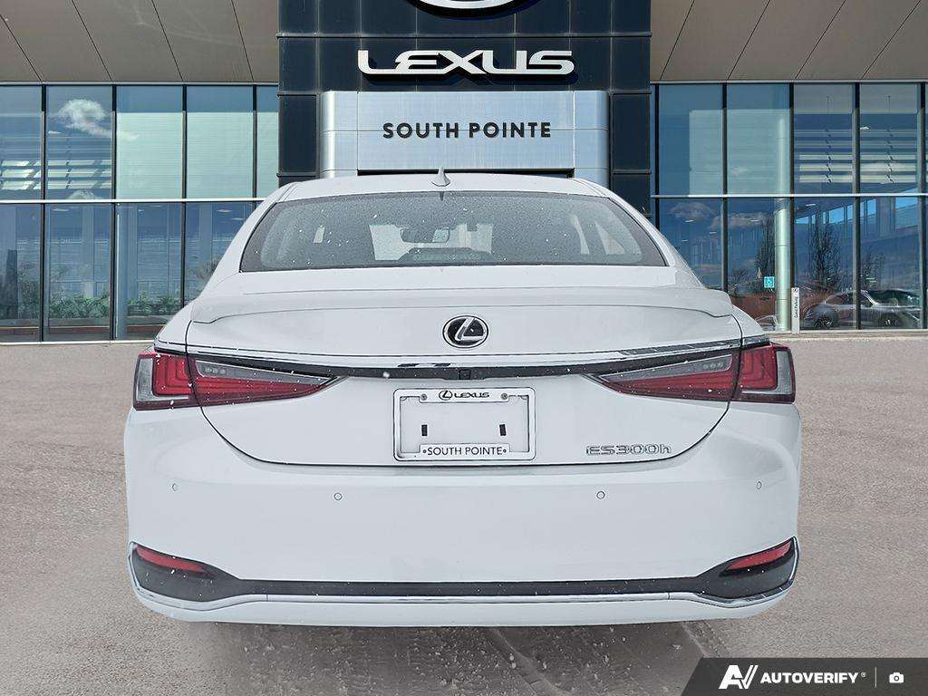 2024 Lexus ES