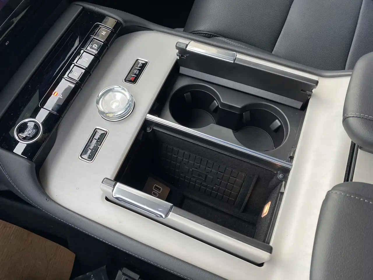 Lincoln Navigator снимка Lincoln Navigator