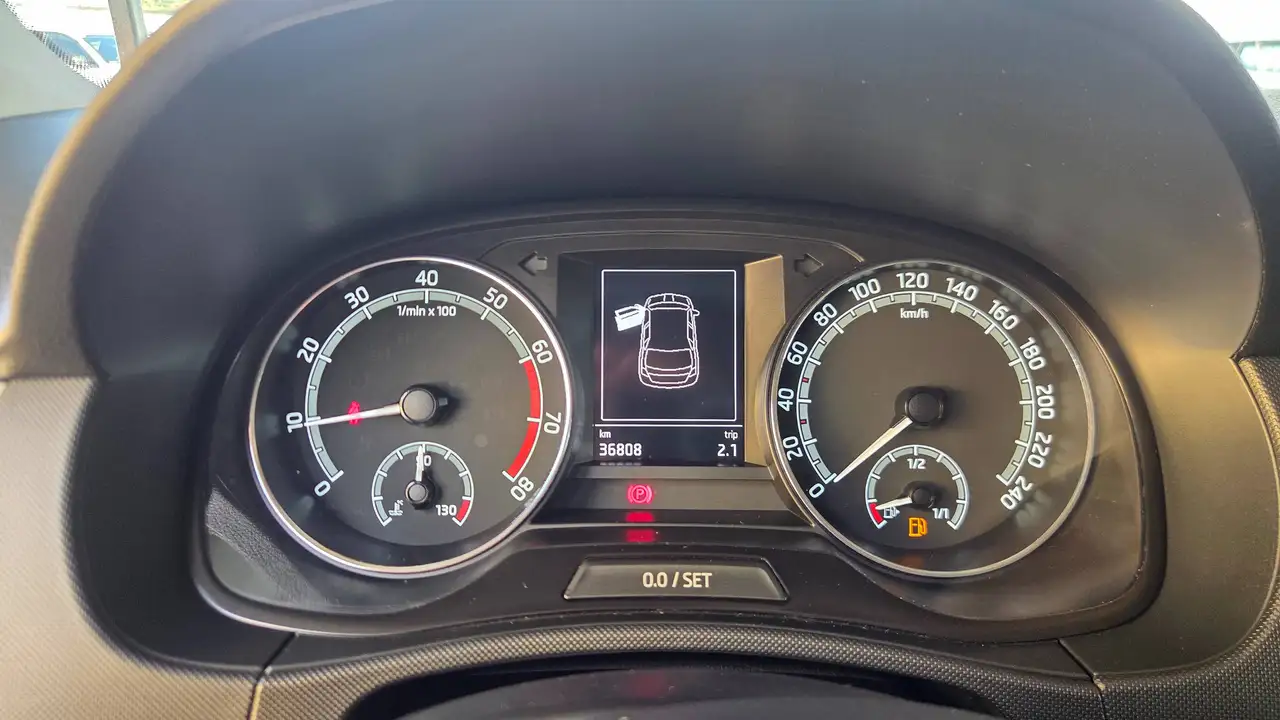 Skoda Fabia 1.BESITZ/LED-SCHEINWERFER/PDC-HINTEN/KLIMA/FREISP*, миниатюра 29