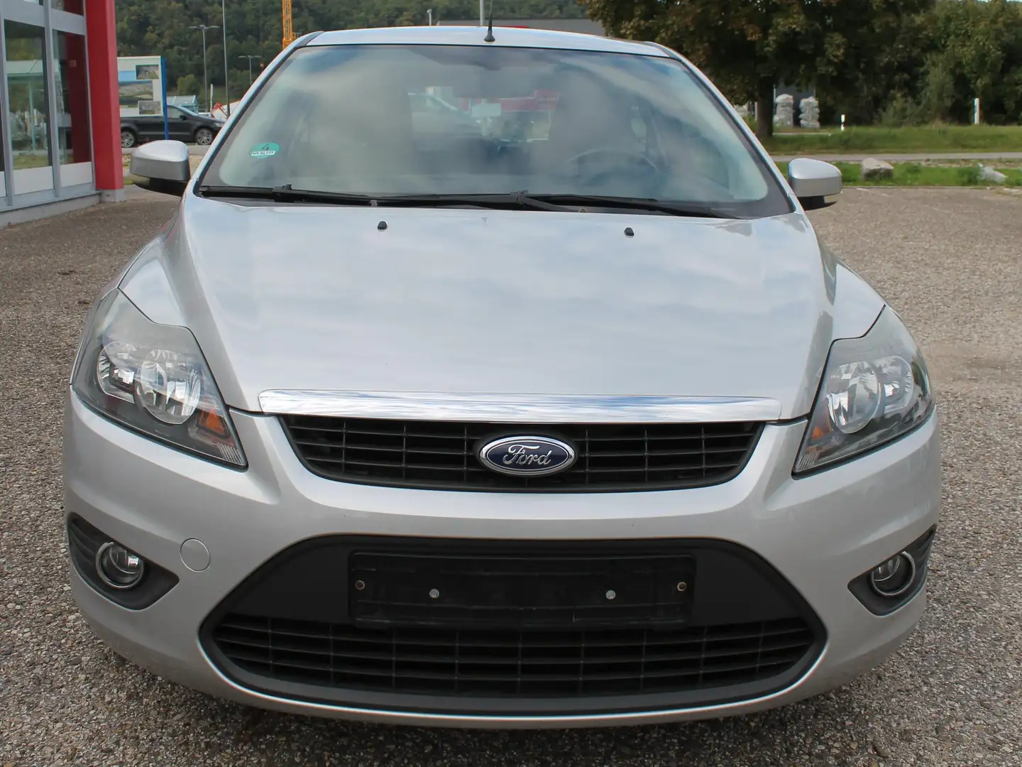 Ford Focus 1,6L Sport Klimaanlage TÜV 10-2027 Silber - 2