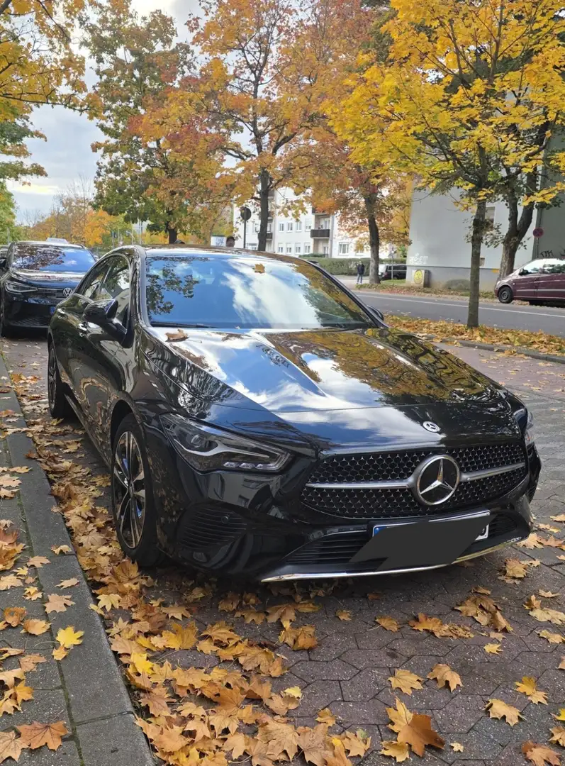 Mercedes-Benz CLA 180 7G-DCT Progressive Line Advanced - 1