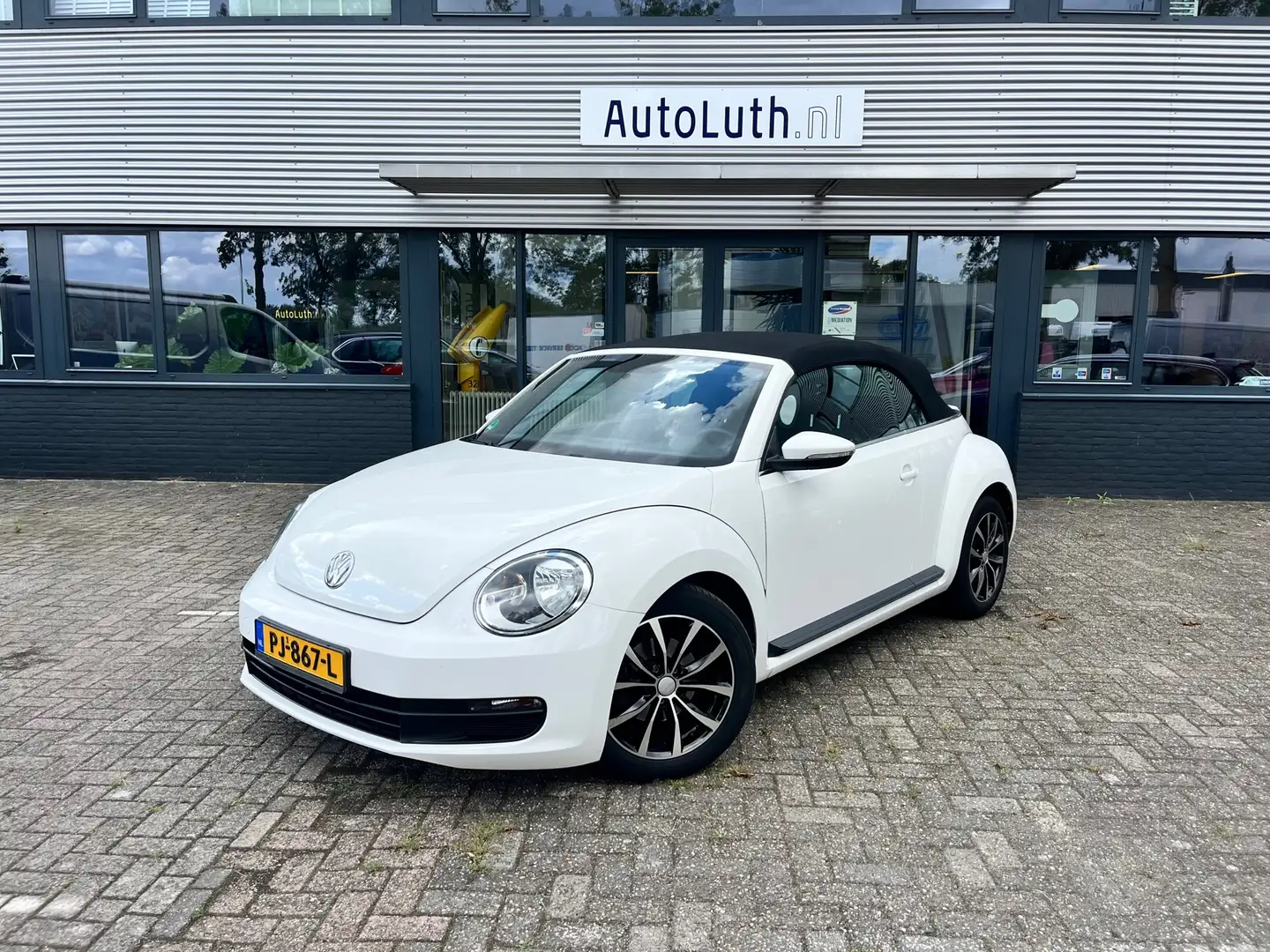 Volkswagen Beetle Cabriolet 1.2 TSI Automaat/ Design Wit - 2