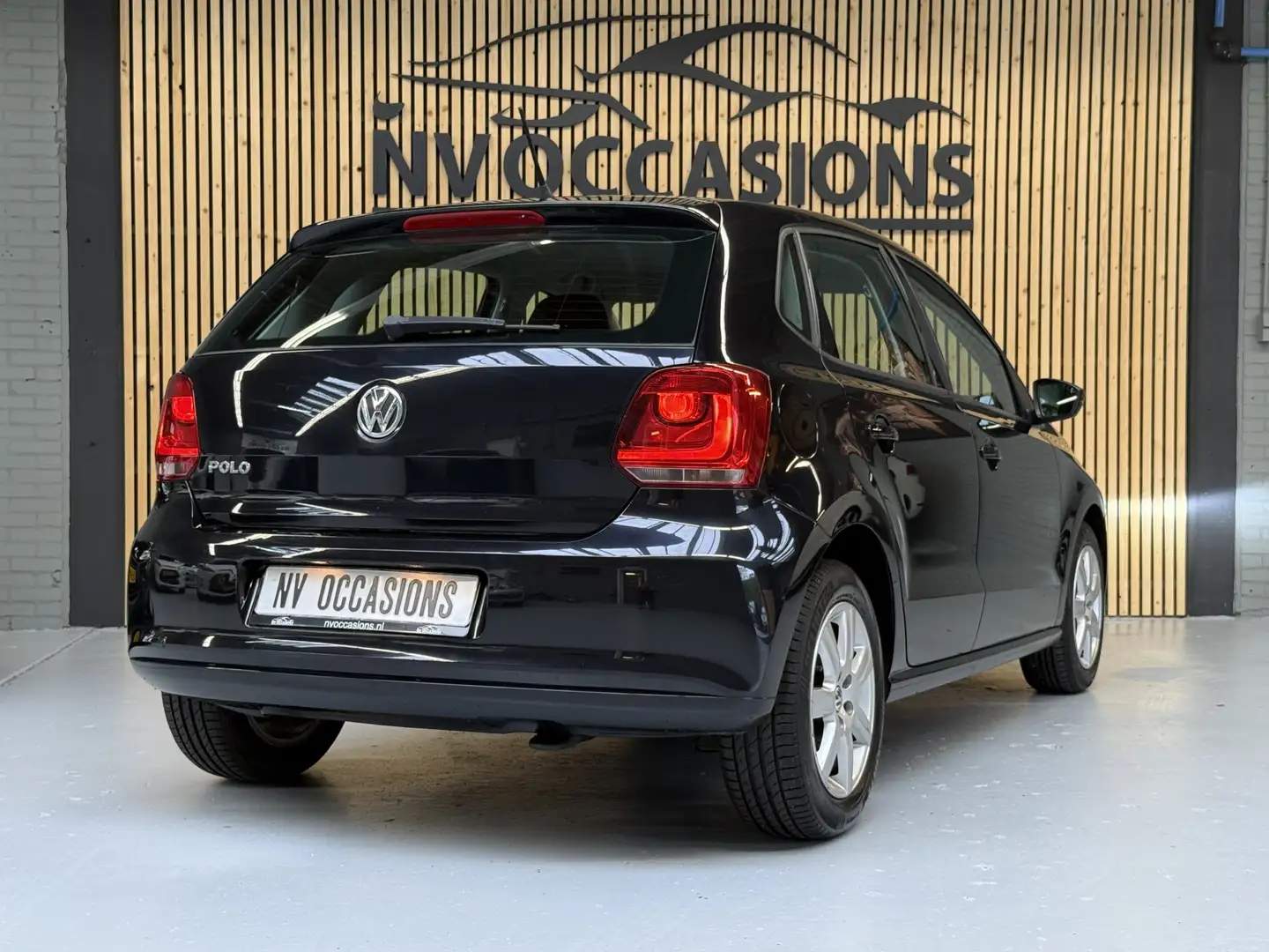 Volkswagen Polo 1.2 Easyline APPLE CARPLAY/AIRCO/ZEER GOED OH/15"L Zwart - 2