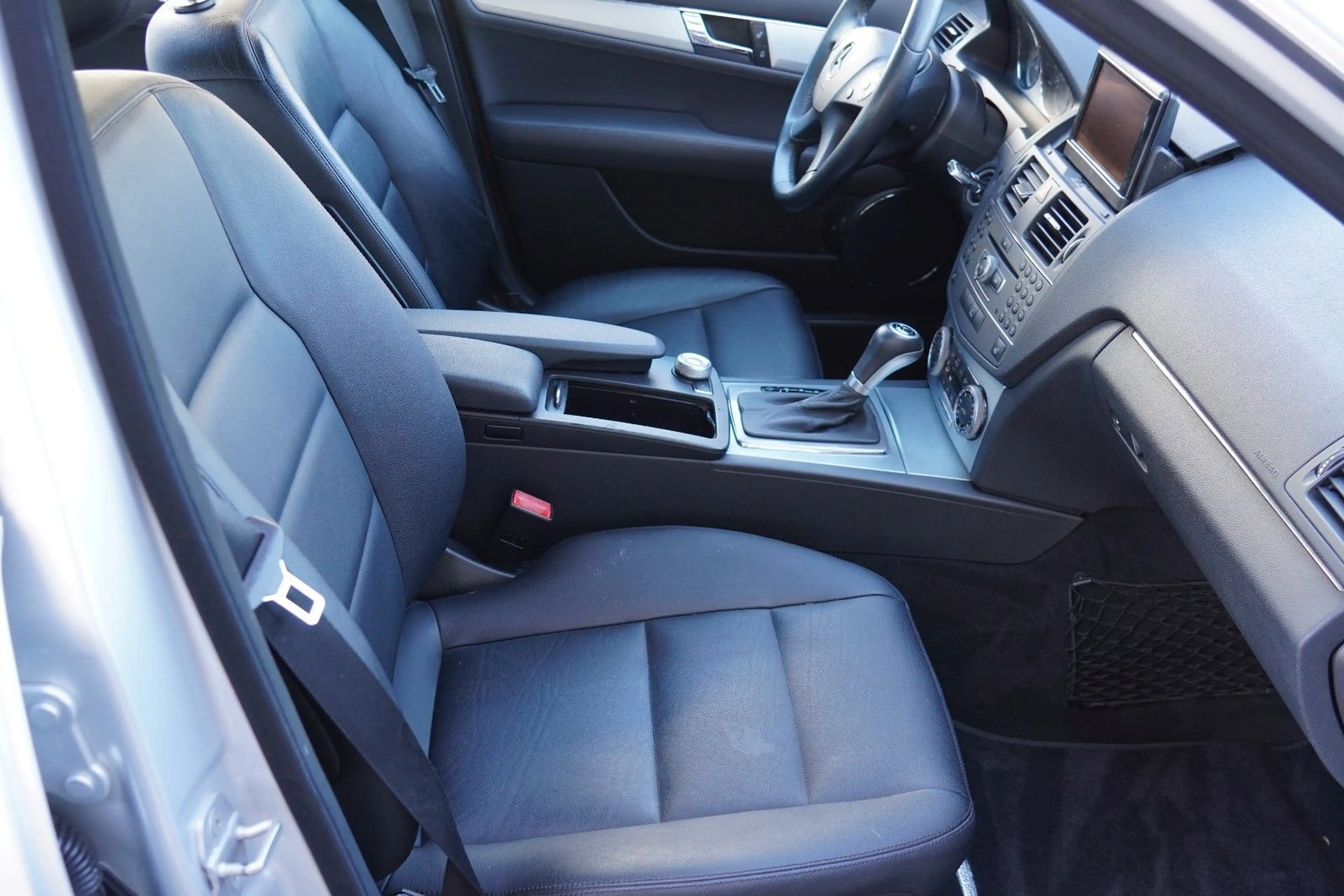 Mercedes-Benz C 350 CDI BlueEfficiency — photo 8